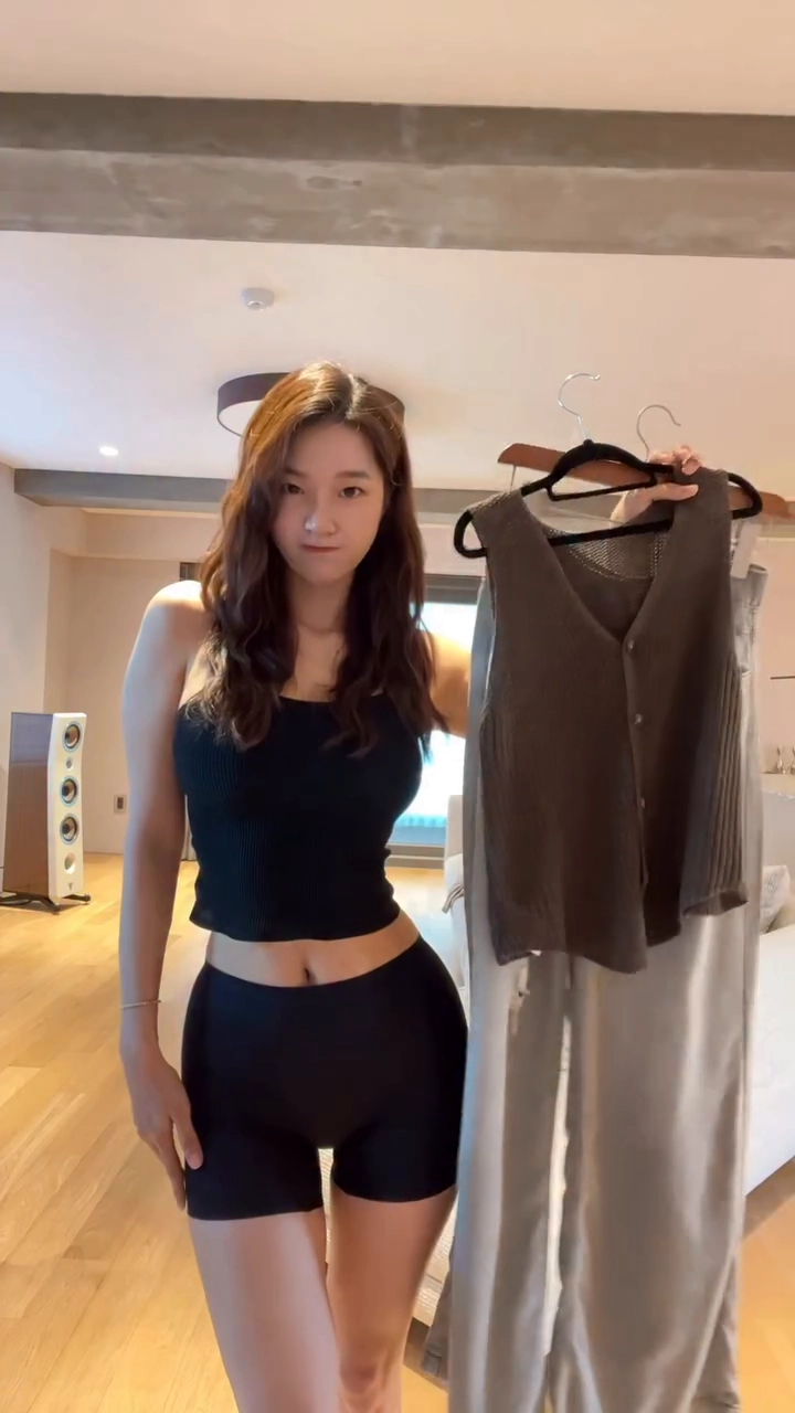 오또맘 옷입기전 몸매