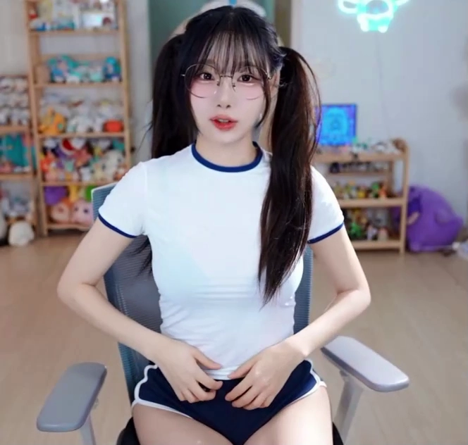 양갈래 브루마 귀엽네