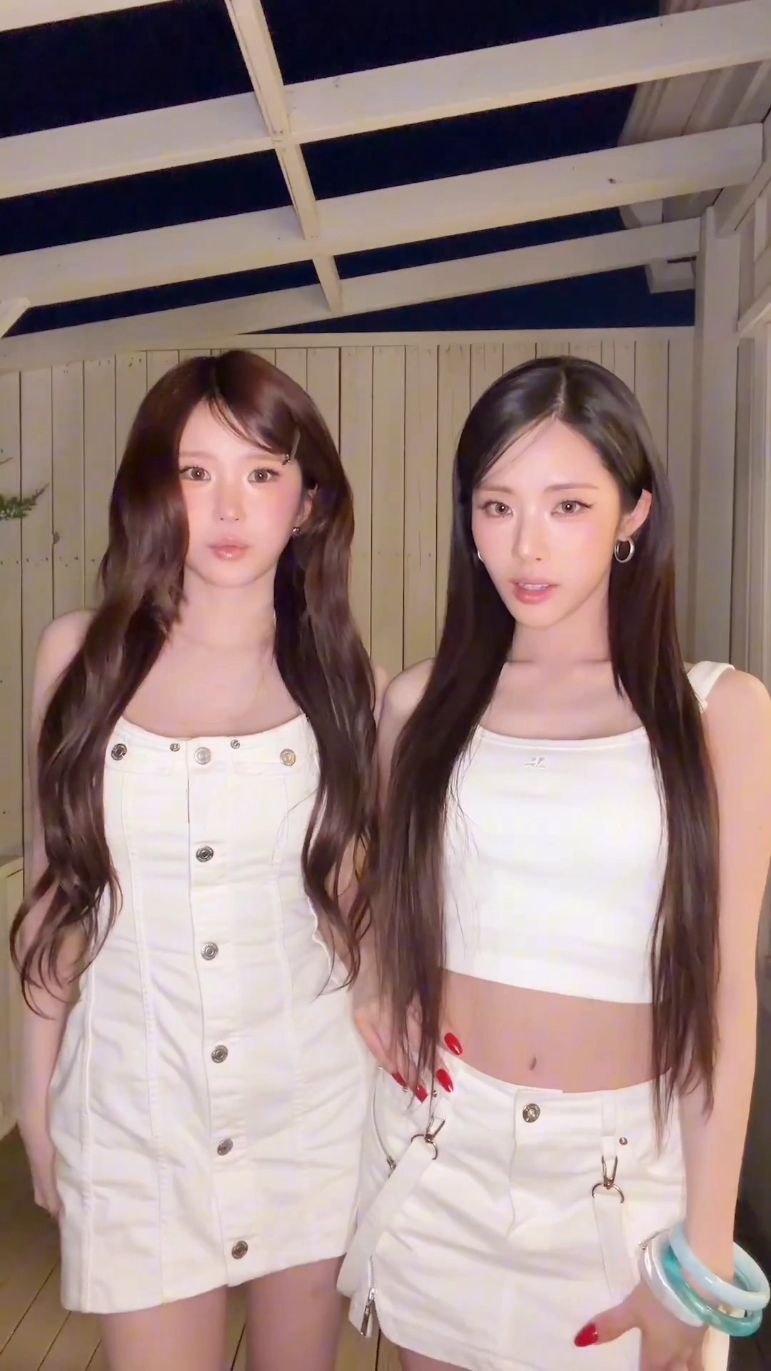프나 송하영 박지원 순백색 민소매 겨드랑이 페로몬