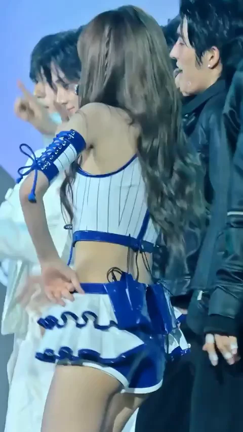 예나 몸매라인 미쳤다